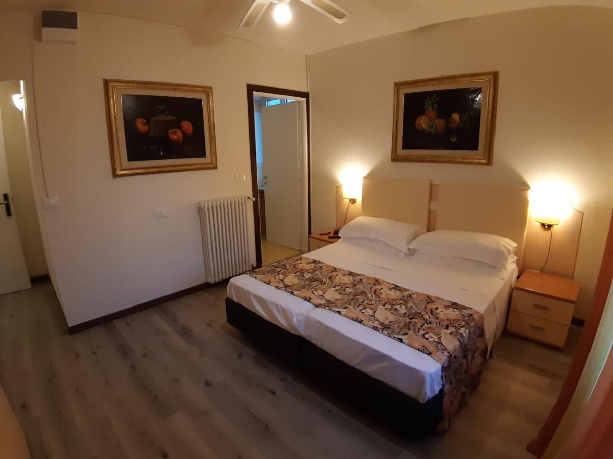 Hotel San Marco Гарда Экстерьер фото