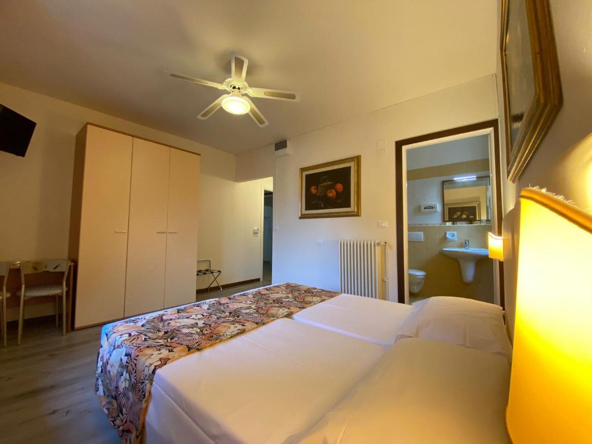 Hotel San Marco Гарда Экстерьер фото
