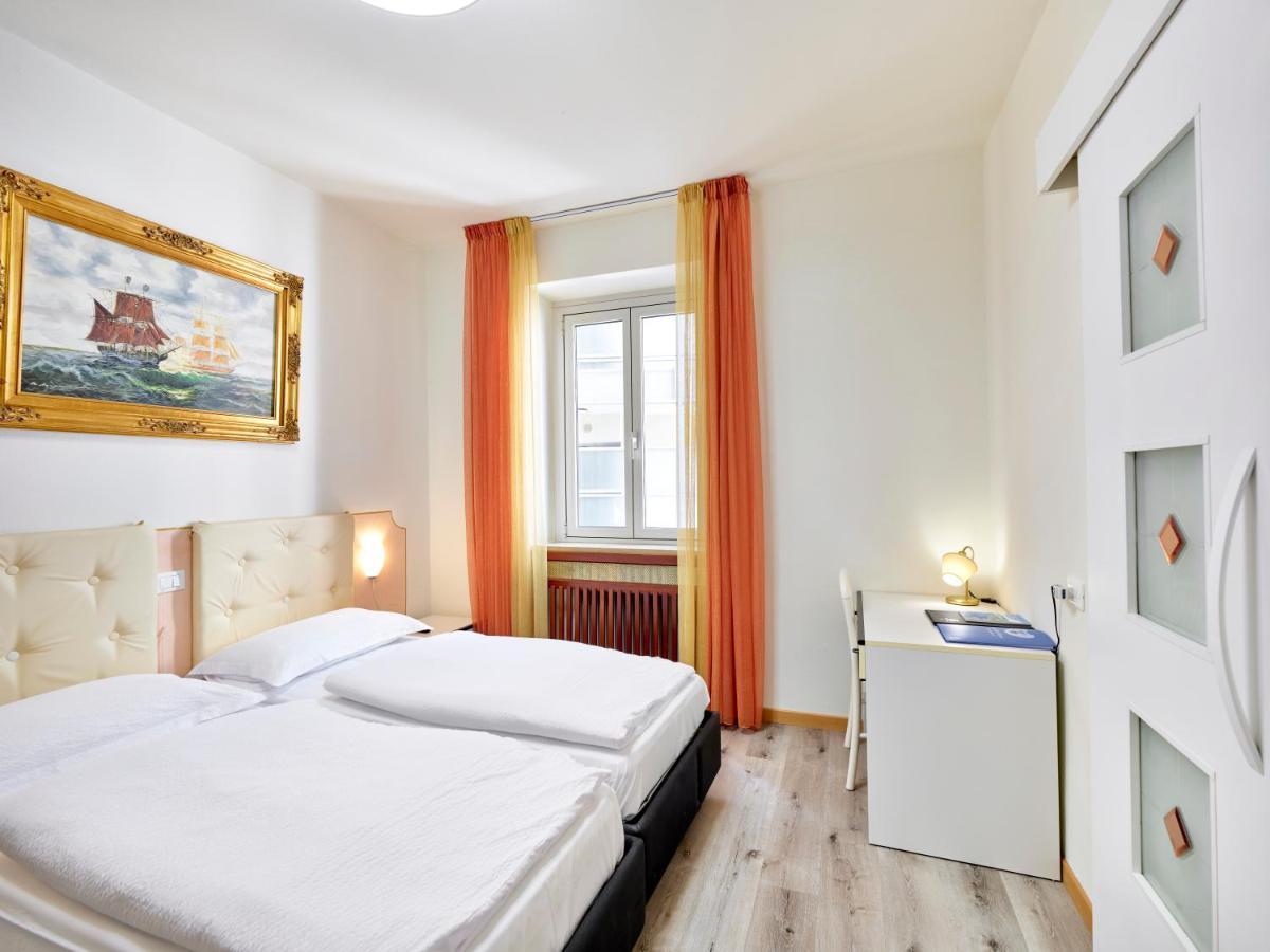 Hotel San Marco Гарда Экстерьер фото