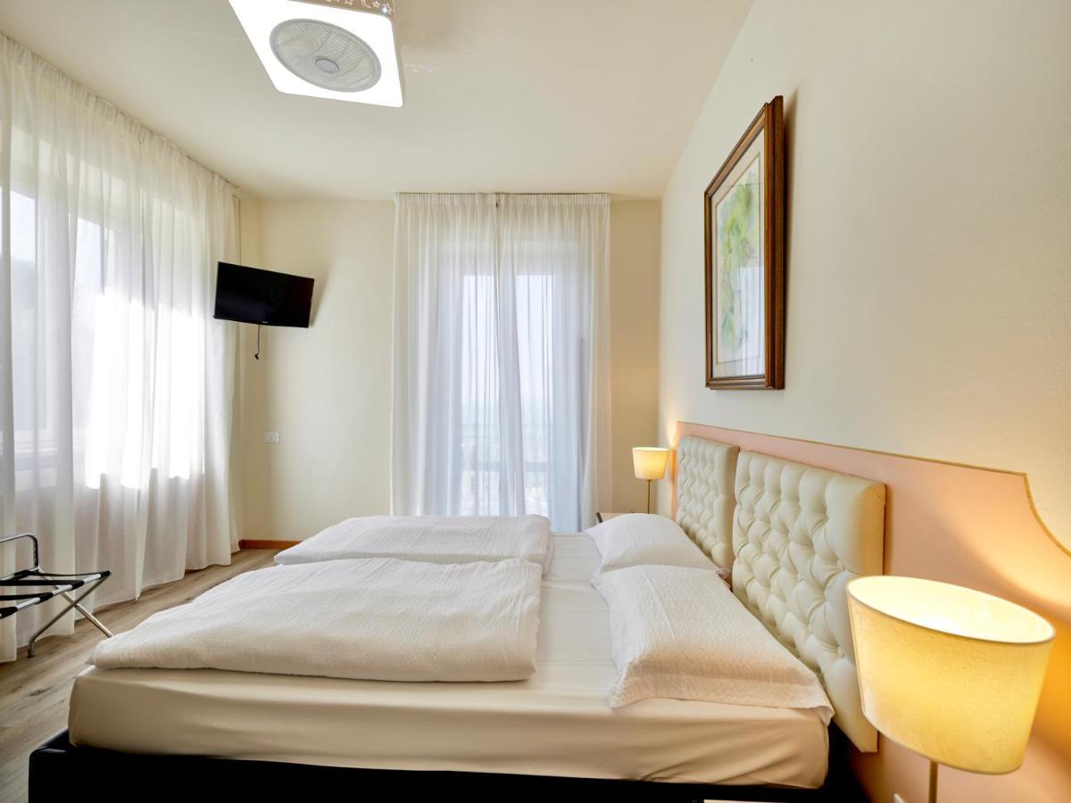 Hotel San Marco Гарда Экстерьер фото