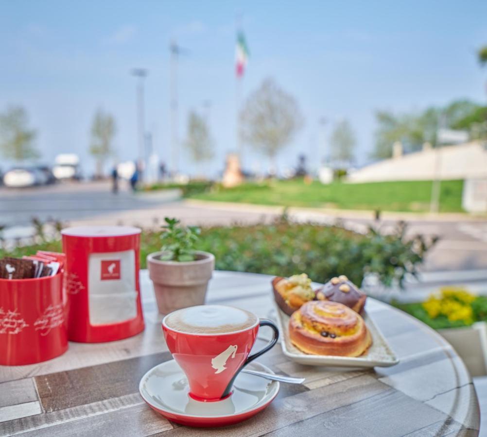 Hotel San Marco Гарда Экстерьер фото